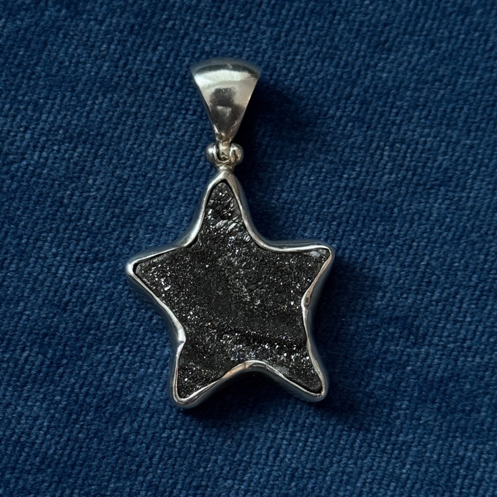 Starborn 925 Sterling Silver‎ Druzy Stone
Pendant